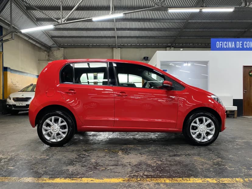 Volkswagen high up! 1.0 Mpi 2016