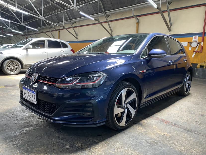 Volkswagen Golf GTI DSG 2021