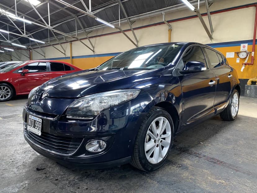 Renault megane III PH2 2.0 16V privilege 2014