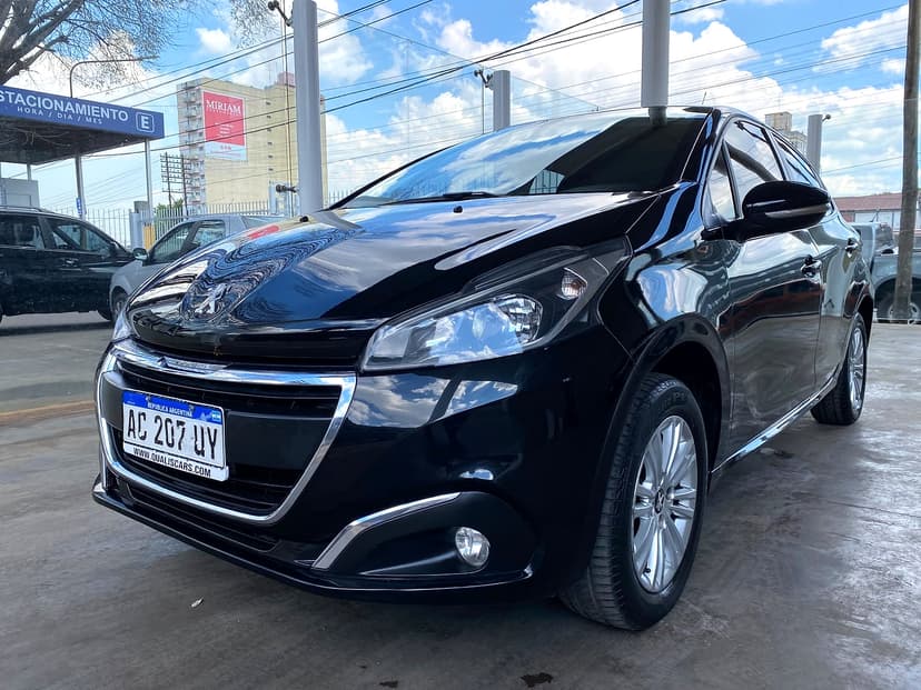 Peugeot 208 Allure 2018