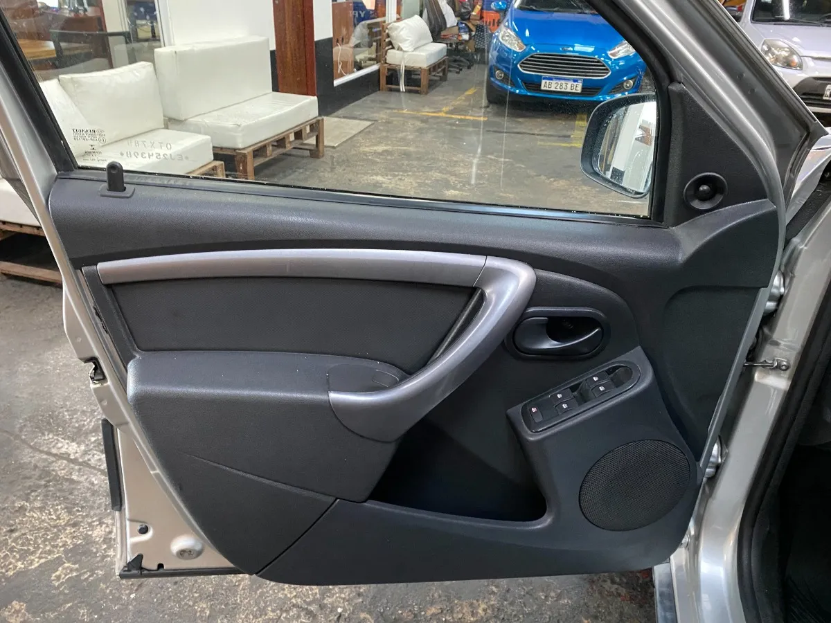 D_NQ_NP_2X_937954-MLA85674136308_062025-F