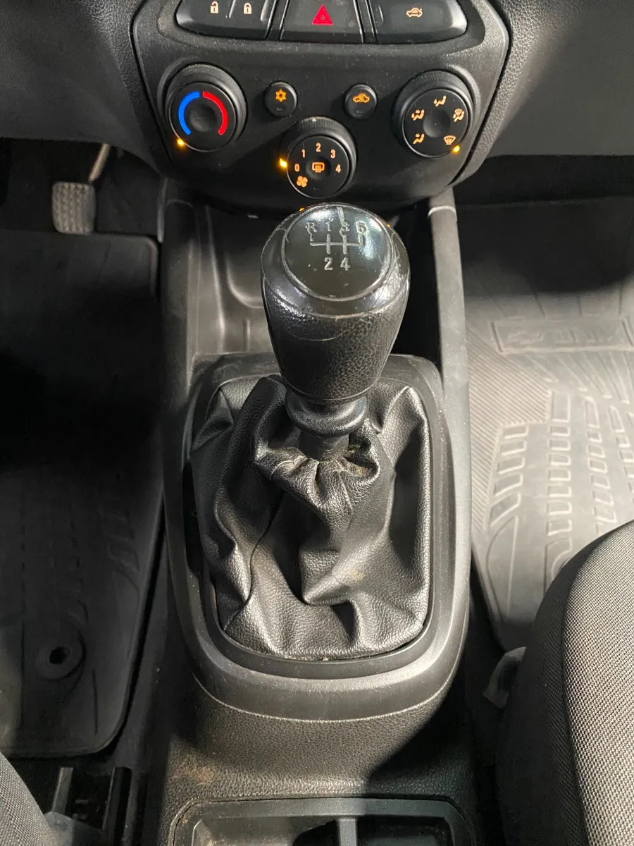 D_NQ_NP_2X_878098-MLA94366861591_102025-F