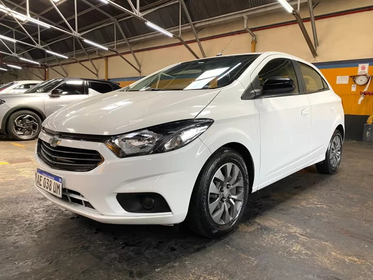 CHEVROLET ONIX JOY BLACK 1.4 MT 2020