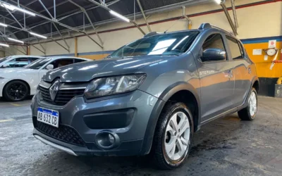RENAULT SEDAN 5 PUERTAS STEPWAY PRIVILEGE AÑO 2017