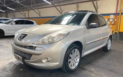 PEUGEOT 207 COMPACT GRIFFE 1.6 SEDAN 5 PUERTAS AÑO 2013