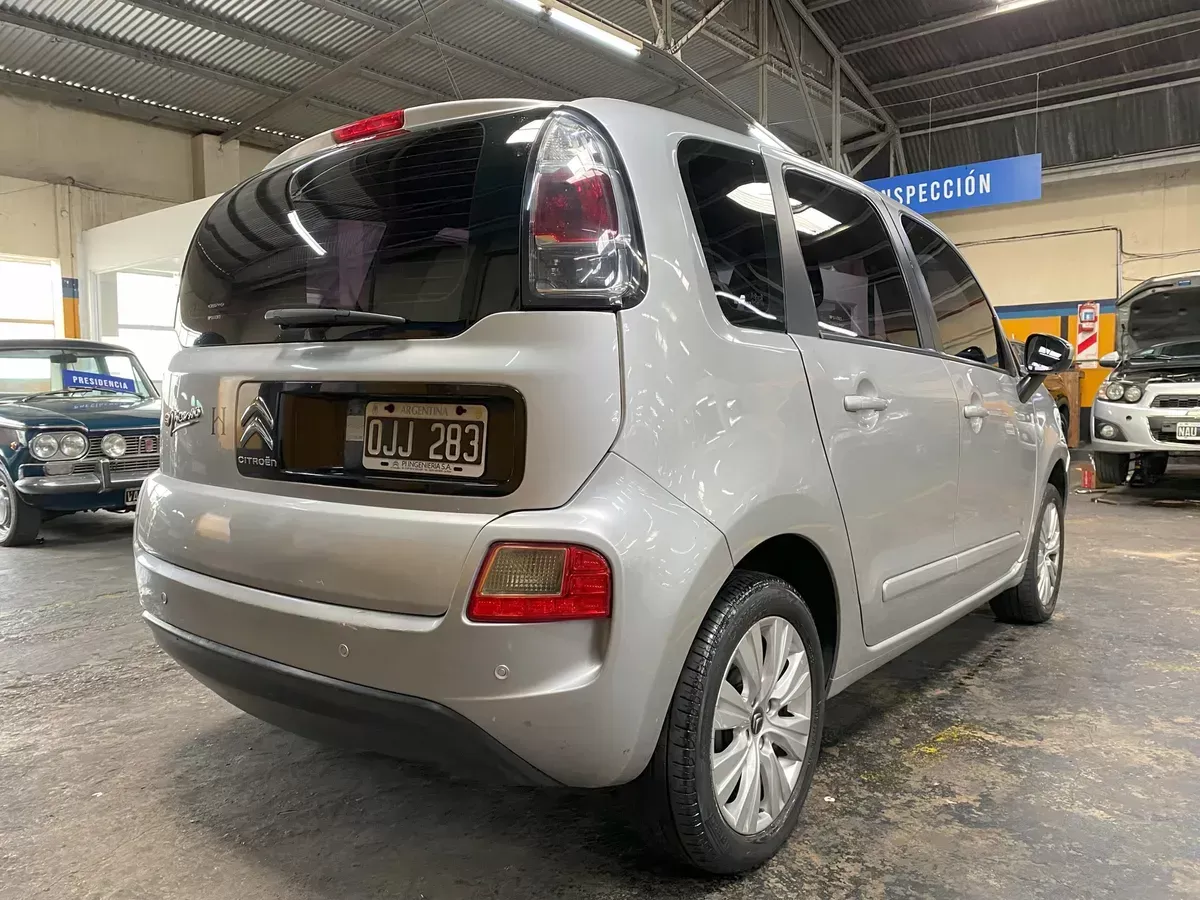 D_NQ_NP_2X_972168-MLA84408279440_052025-F