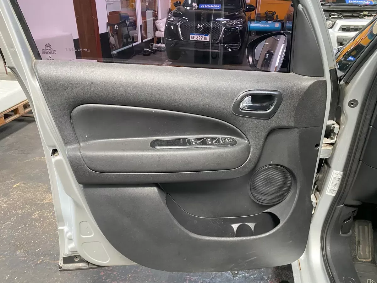 D_NQ_NP_2X_979072-MLA84408468314_052025-F