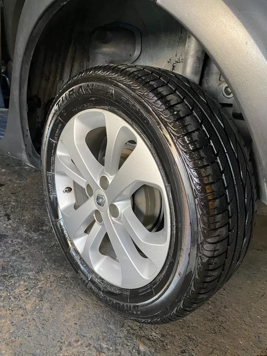 D_NQ_NP_2X_990943-MLA83951869746_042025-F