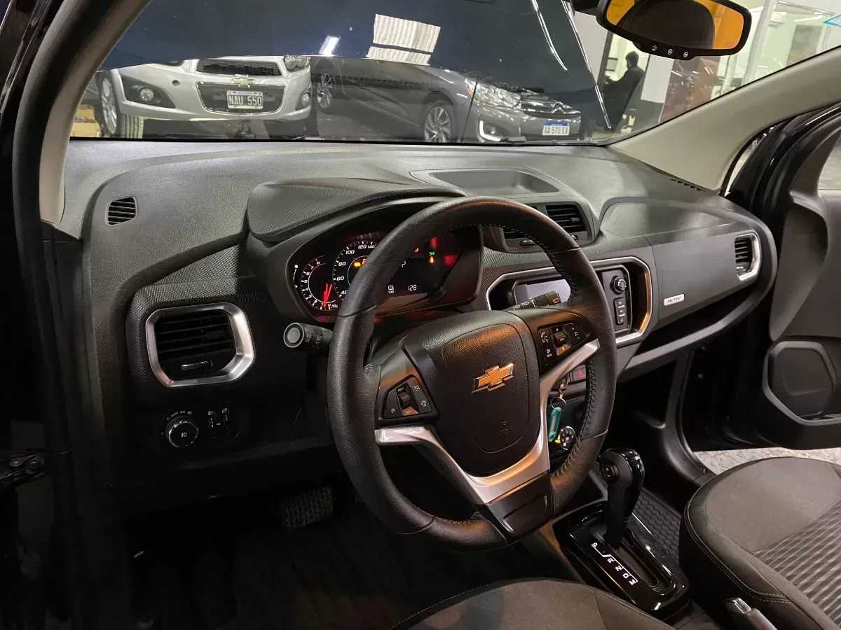 D_NQ_NP_2X_991883-MLA84764623175_052025-F