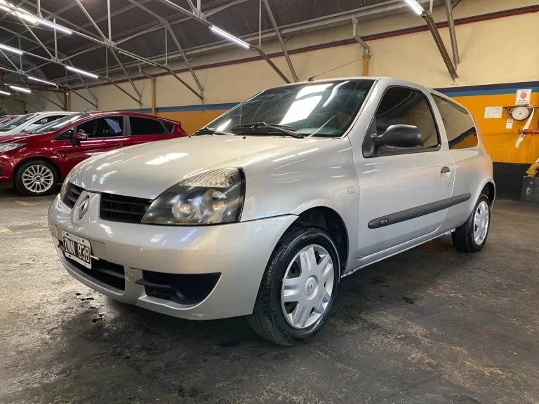 RENAULT CLIO 3 PTAS PACK 2010