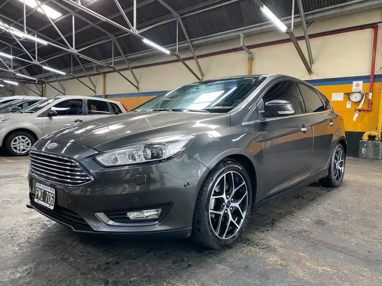 FORD FOCUS 5P 2.0L N AT TITANIUM 2016