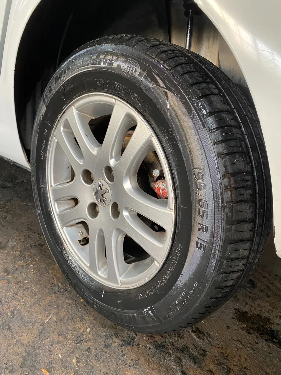 D_NQ_NP_2X_969637-MLA86976429642_072025-F