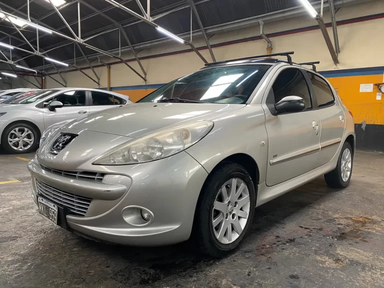 PEUGEOT 207 COMPACT FELINE 1.4 HDI 2013