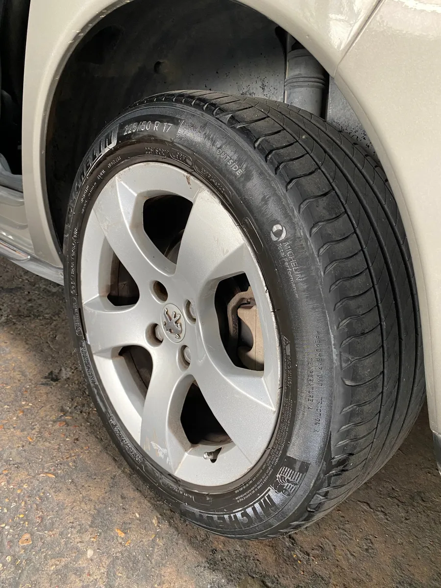 D_NQ_NP_2X_600495-MLA93211902569_092025-F