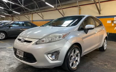 FORD FIESTA KINETIC DESIGN TITANIUM 2013