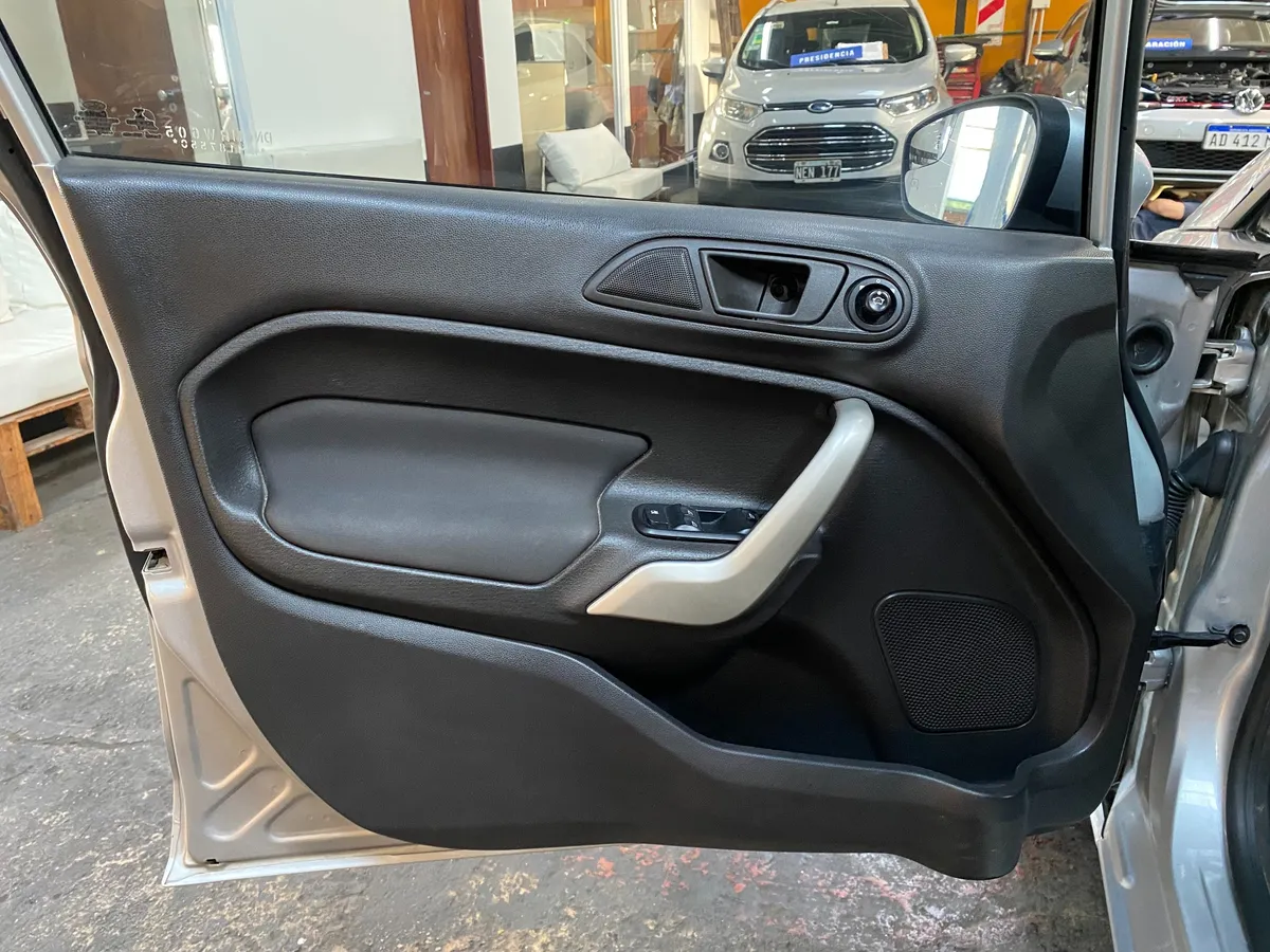 D_NQ_NP_2X_797686-MLA92397145120_092025-F