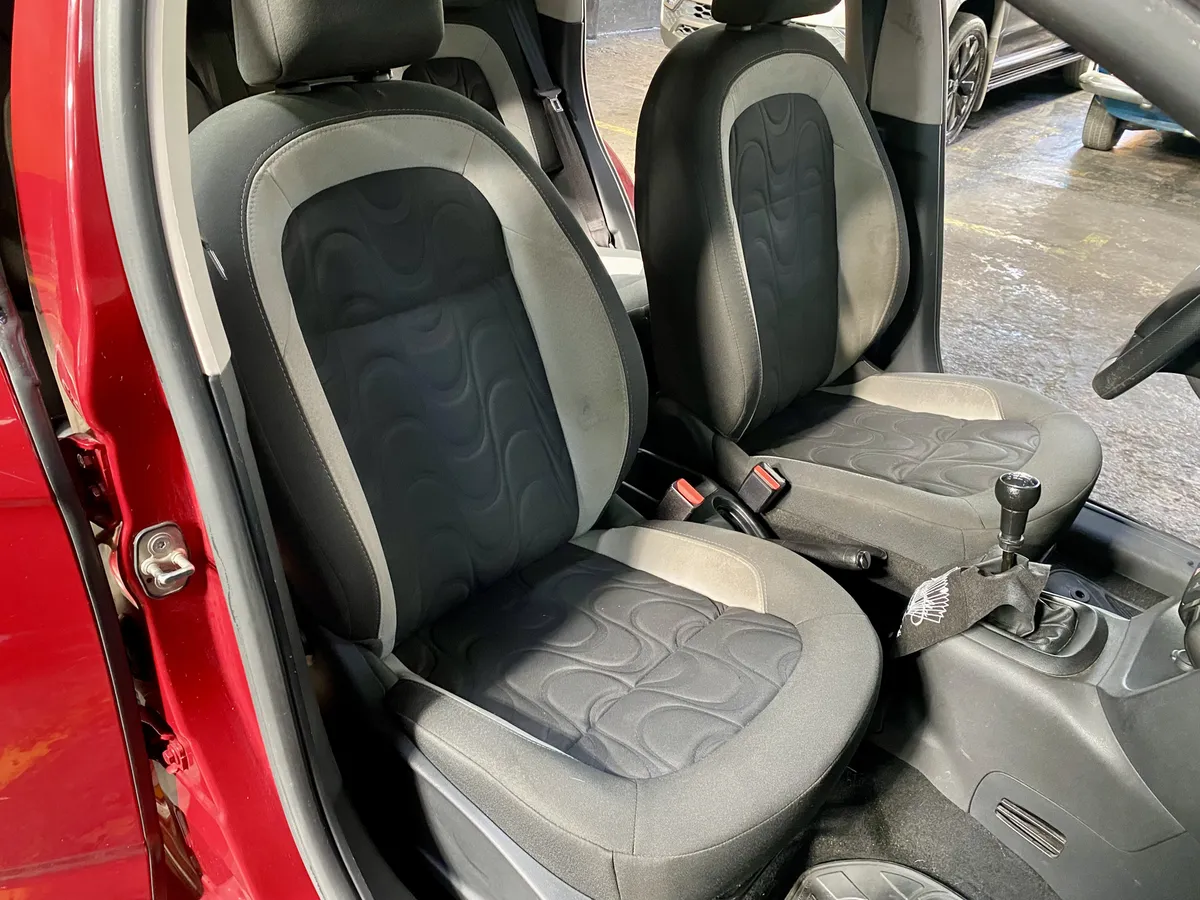 D_NQ_NP_2X_659606-MLA96408952566_102025-F