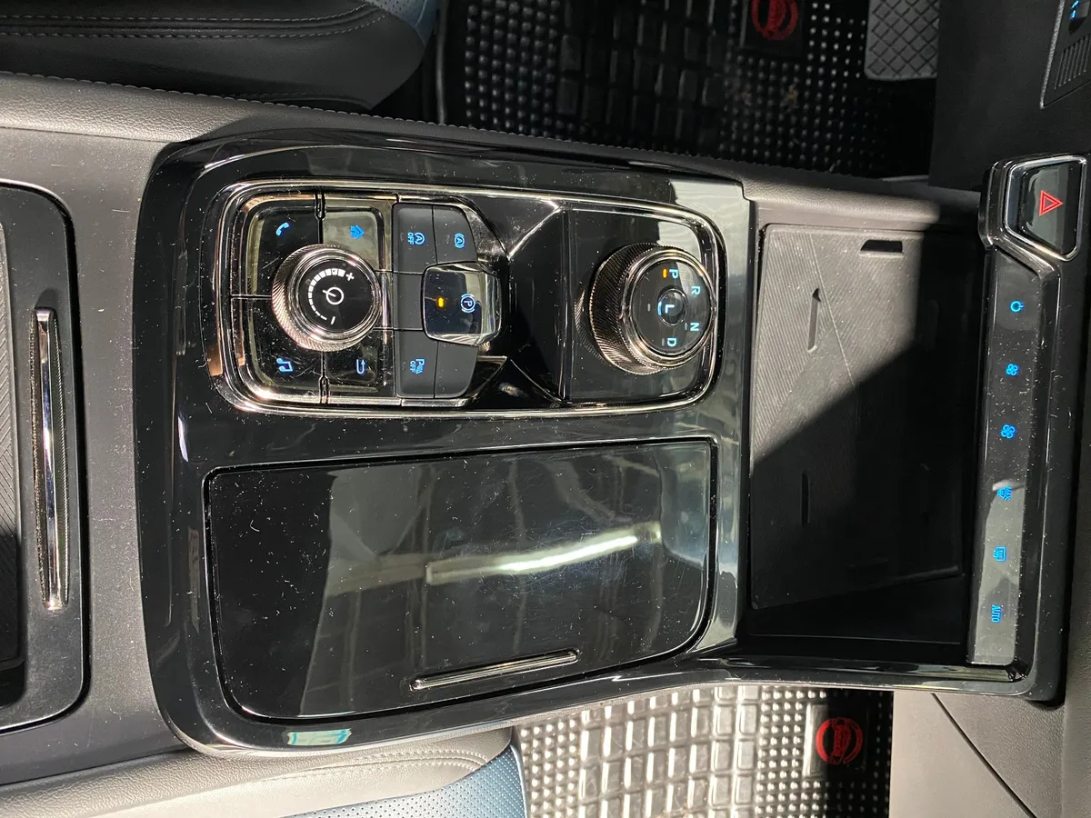 D_NQ_NP_2X_734102-MLA93492077874_102025-F