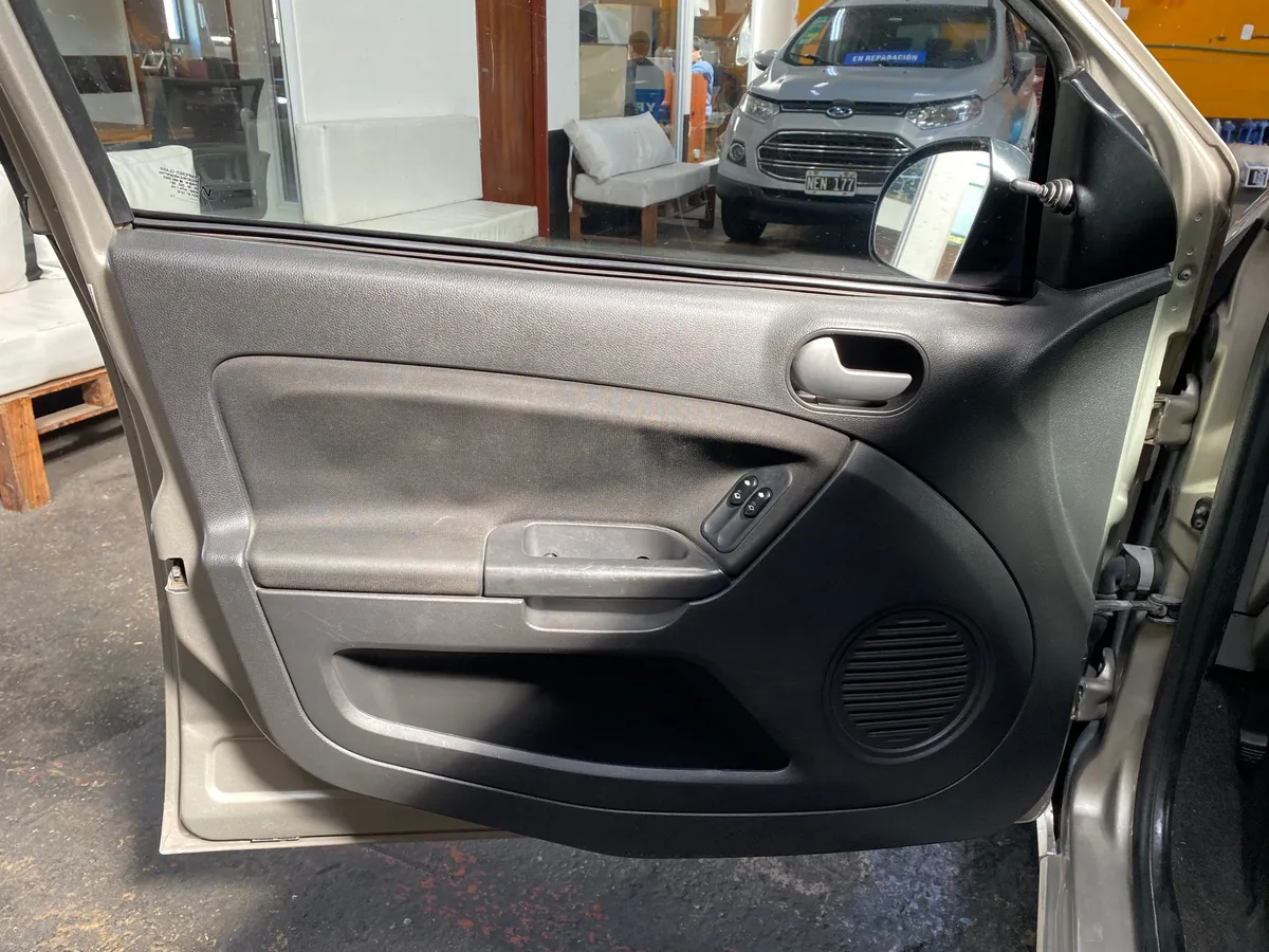 D_NQ_NP_2X_754005-MLA93505970106_102025-F