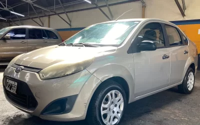 FORD FIESTA MAX 1.6 AMBIENTE PLUS MP3 2010