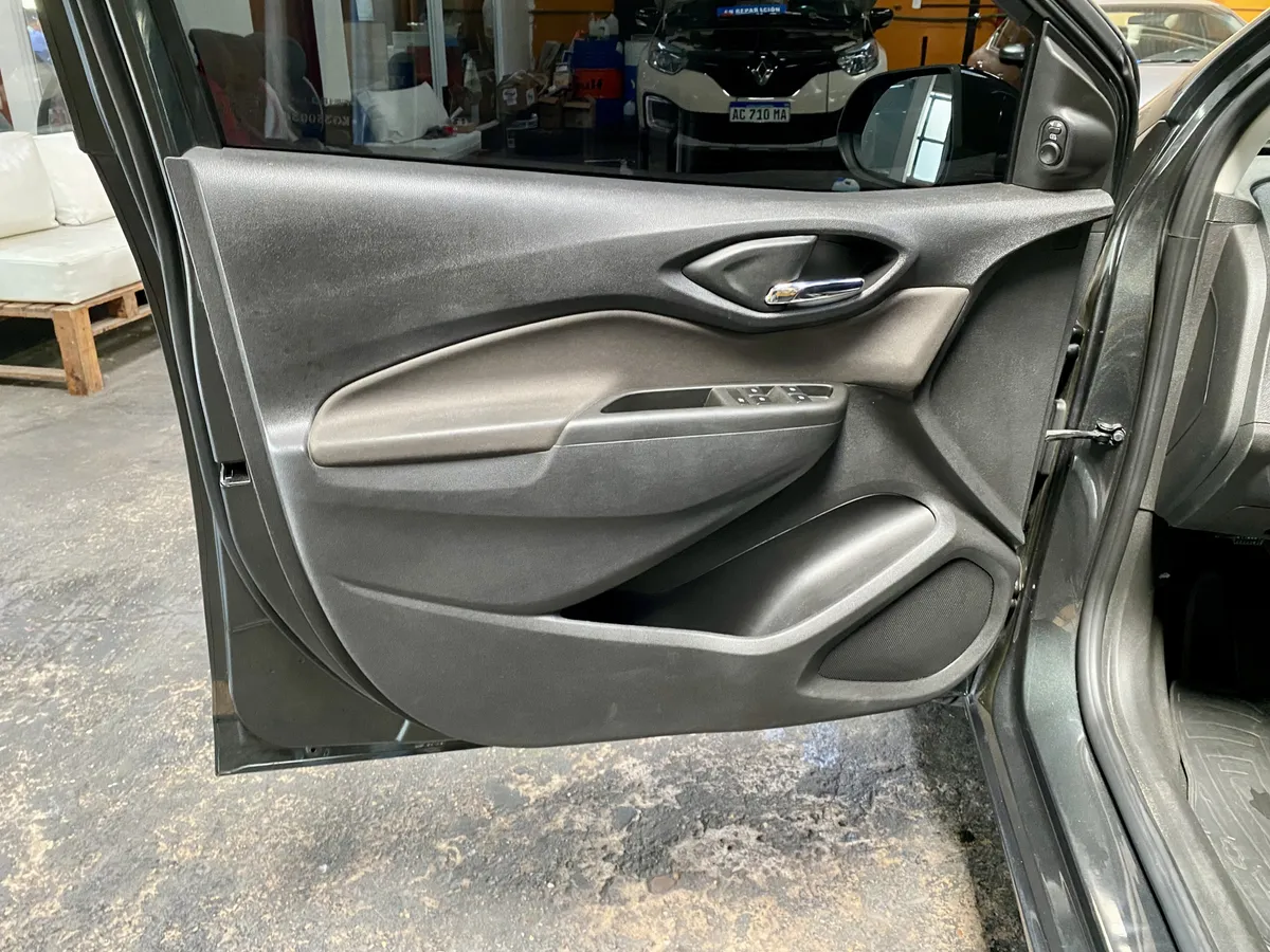 D_NQ_NP_2X_805942-MLA96407078770_102025-F