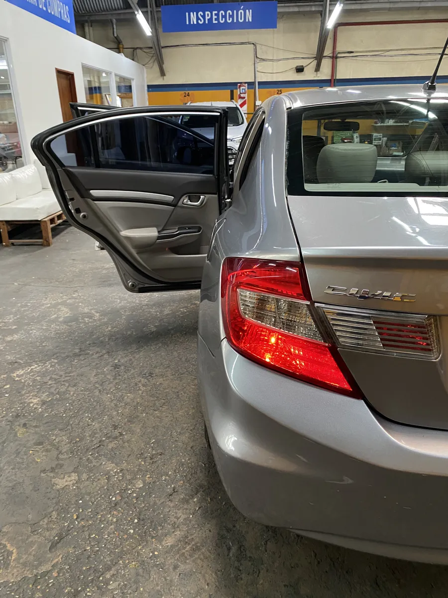 D_NQ_NP_2X_841215-MLA95621411100_102025-F