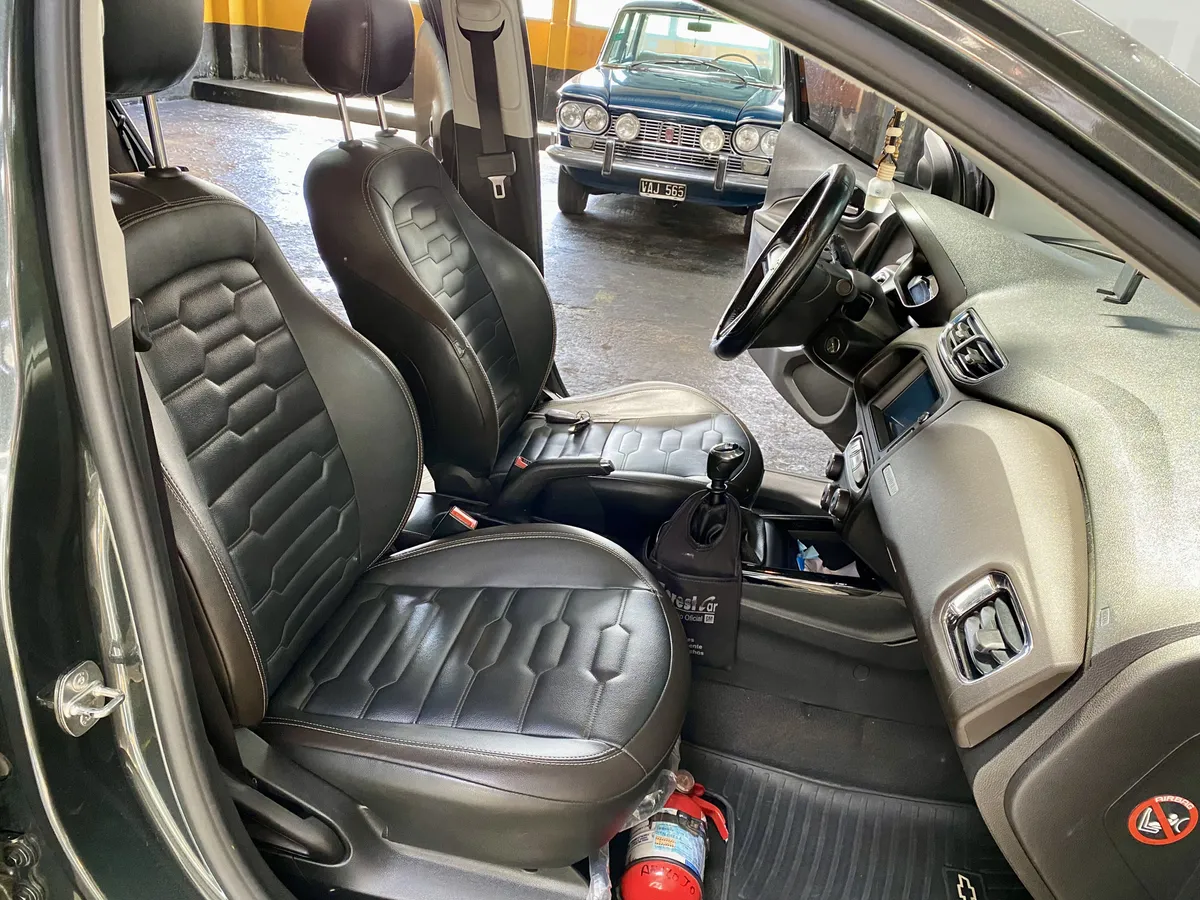 D_NQ_NP_2X_858950-MLA96857593667_102025-F