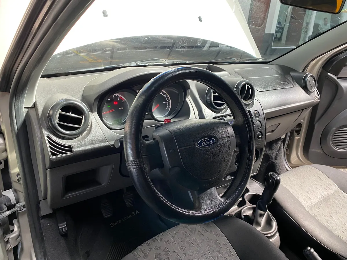 D_NQ_NP_2X_985419-MLA93506187828_102025-F