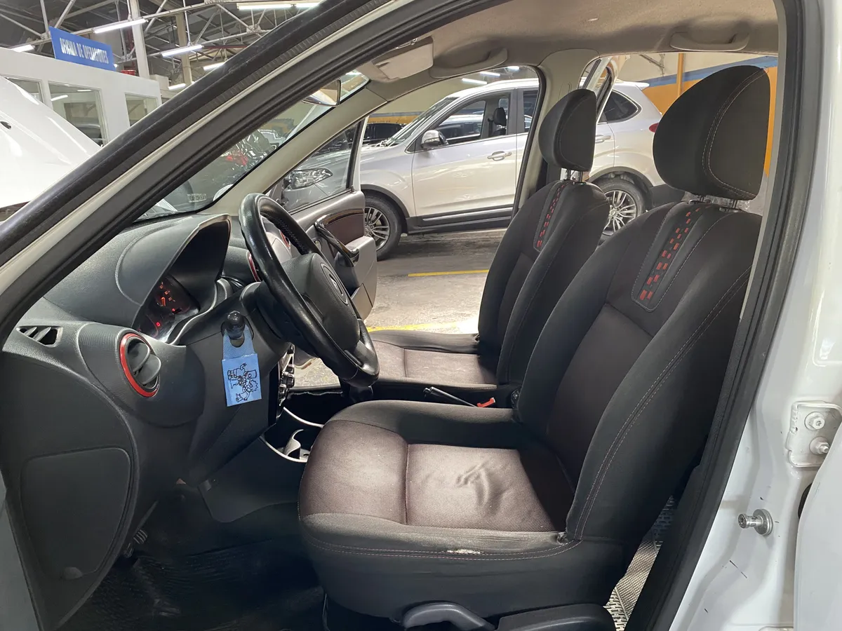 D_NQ_NP_2X_650454-MLA97355988669_112025-F