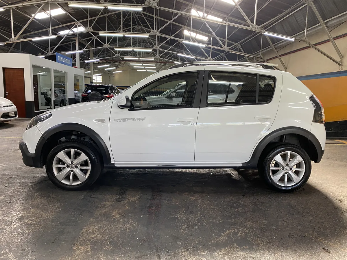 D_NQ_NP_2X_747835-MLA96898833648_112025-F