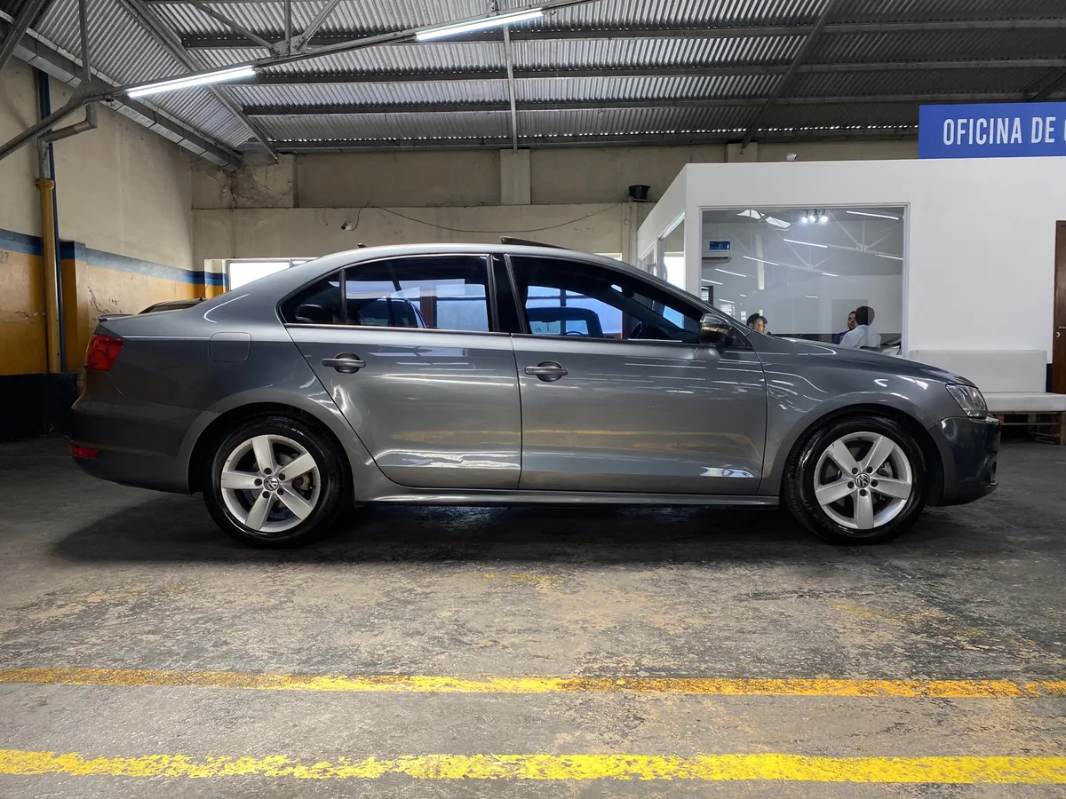 D_NQ_NP_2X_697030-MLA100017283390_122025-F