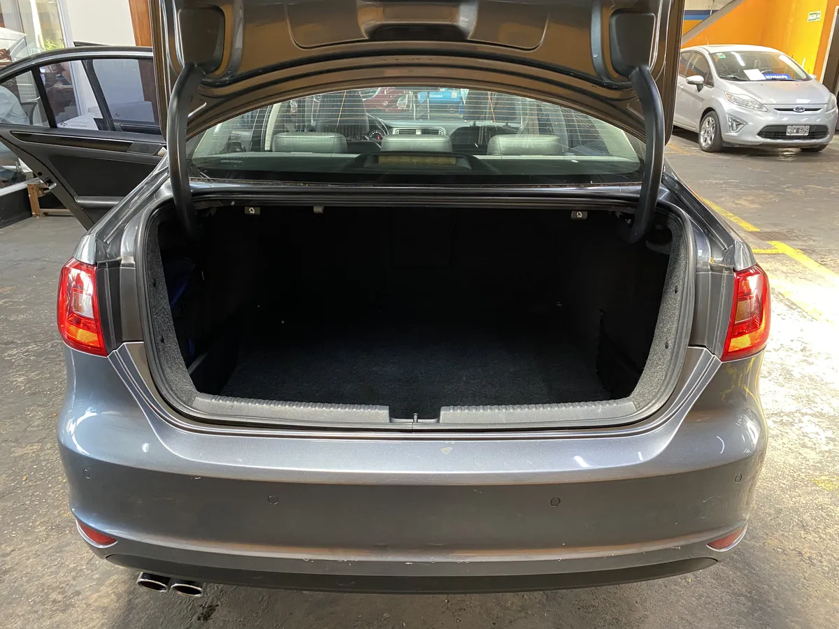 D_NQ_NP_2X_705976-MLA100507117047_122025-F