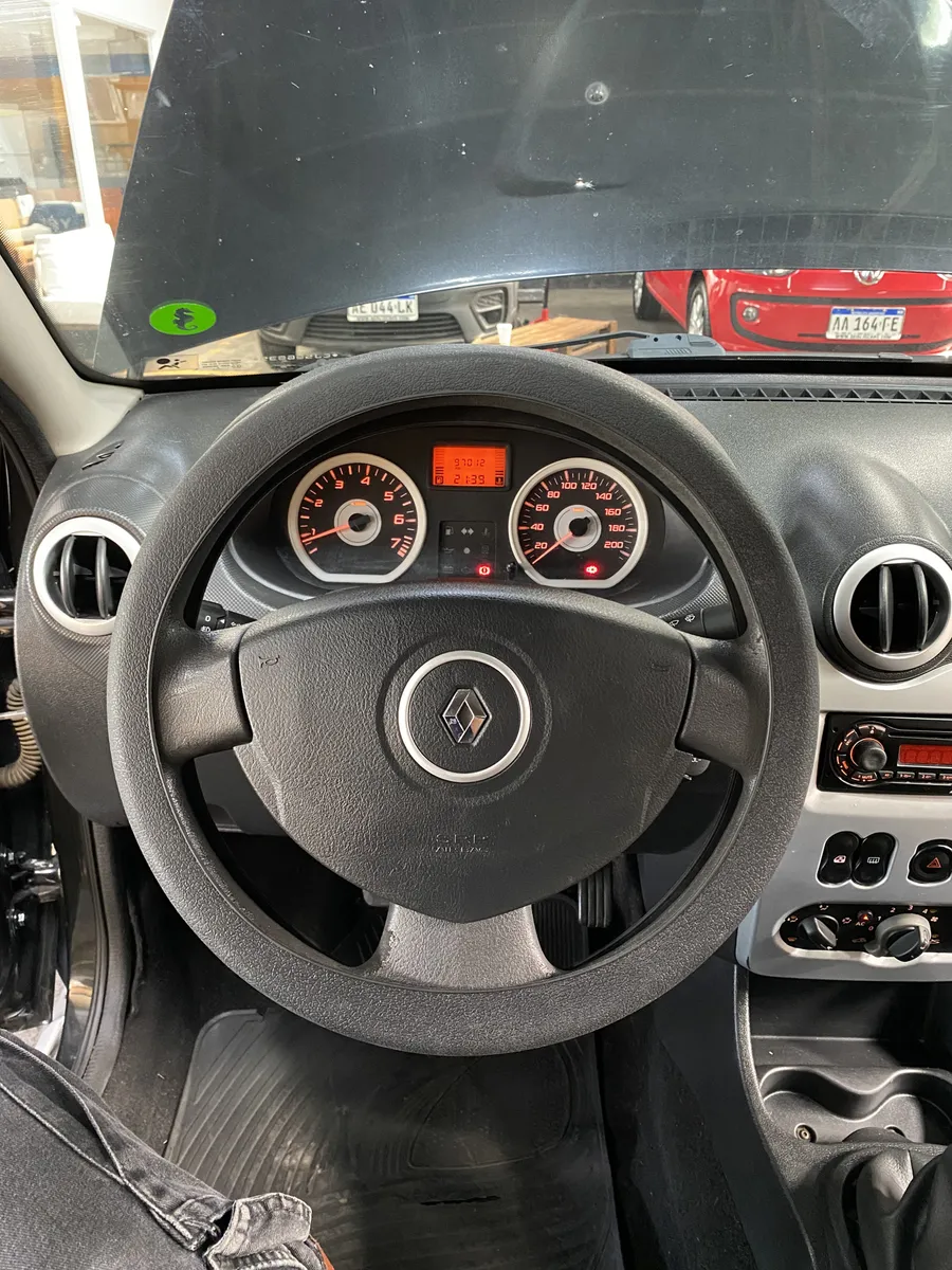 D_NQ_NP_2X_836992-MLA102775782801_122025-F