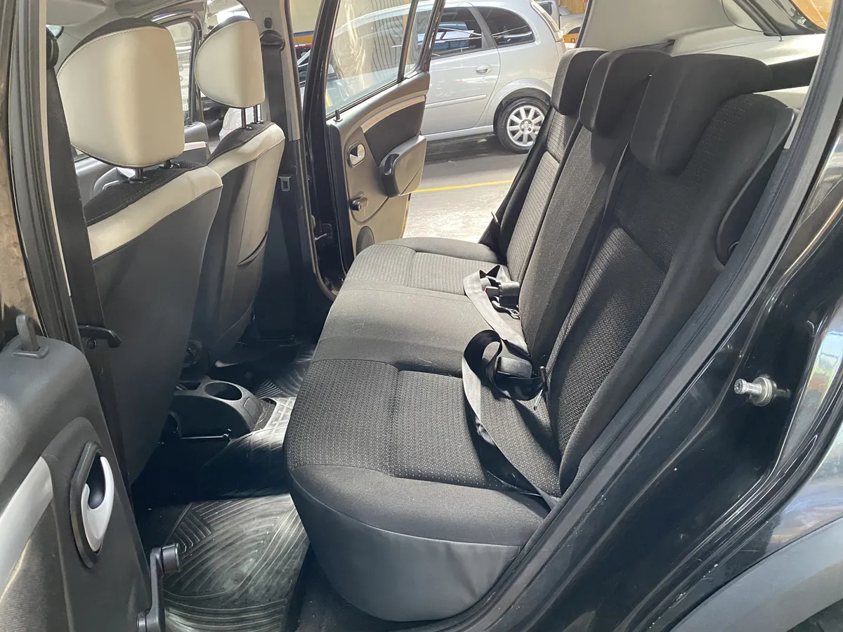 D_NQ_NP_2X_914650-MLA102775782195_122025-F