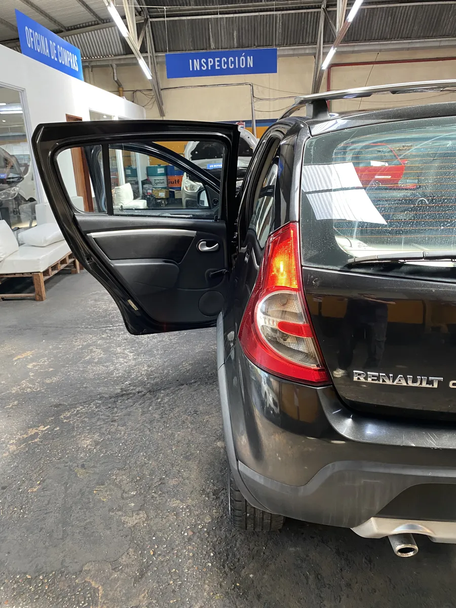 D_NQ_NP_2X_979769-MLA102775782679_122025-F