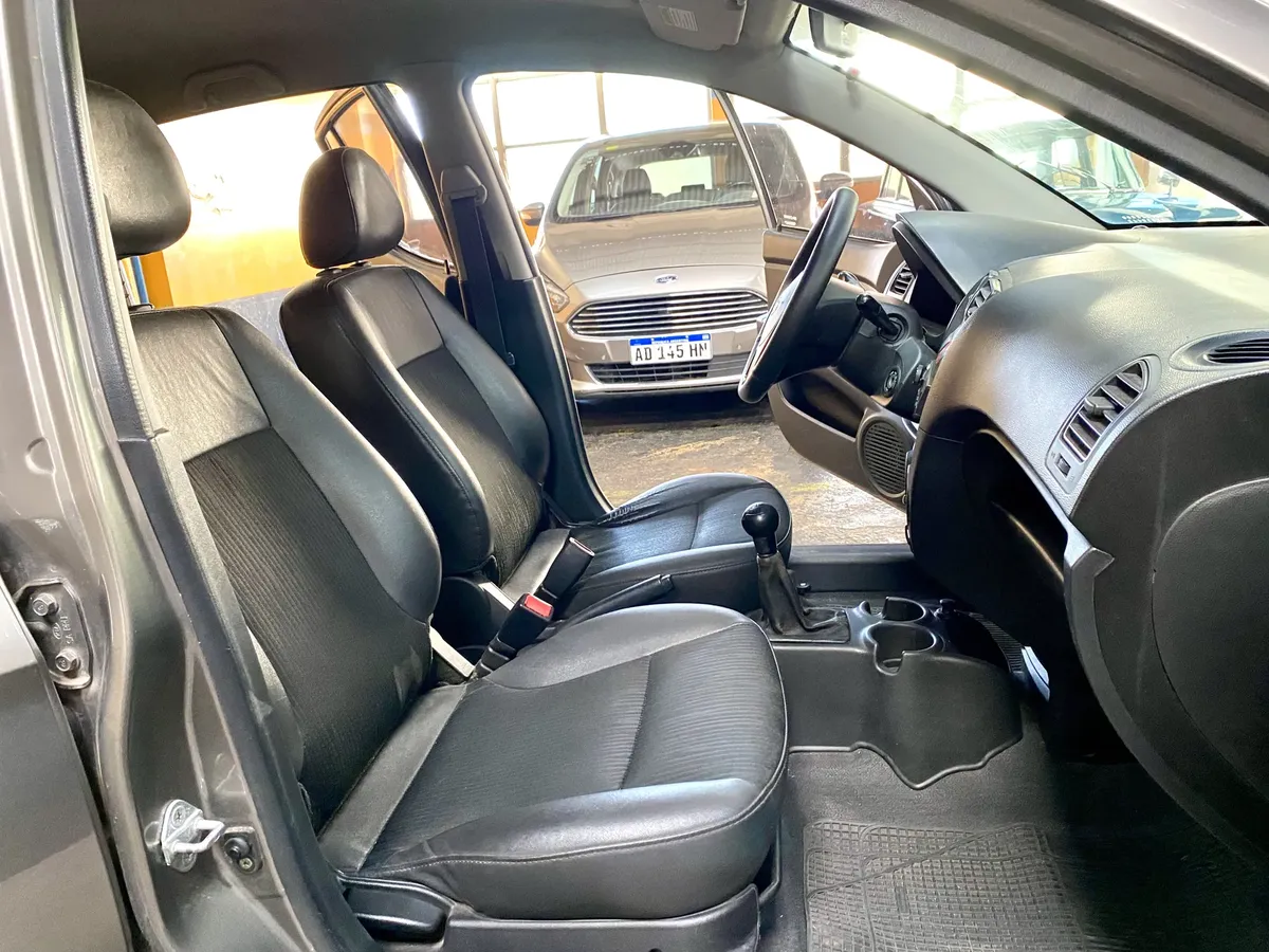 D_NQ_NP_2X_797128-MLA109863733892_042026-F