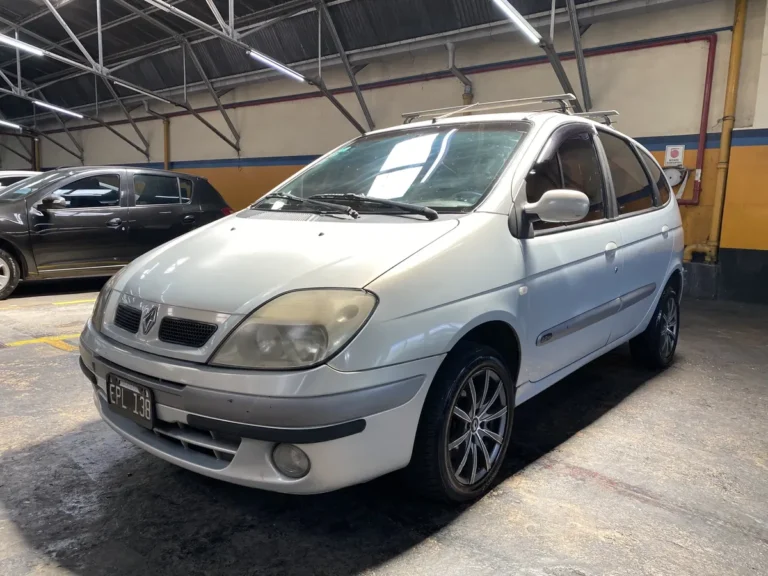 RENAULT MEGANE SCENIC 2.0 16V PRIVILEGE 2004