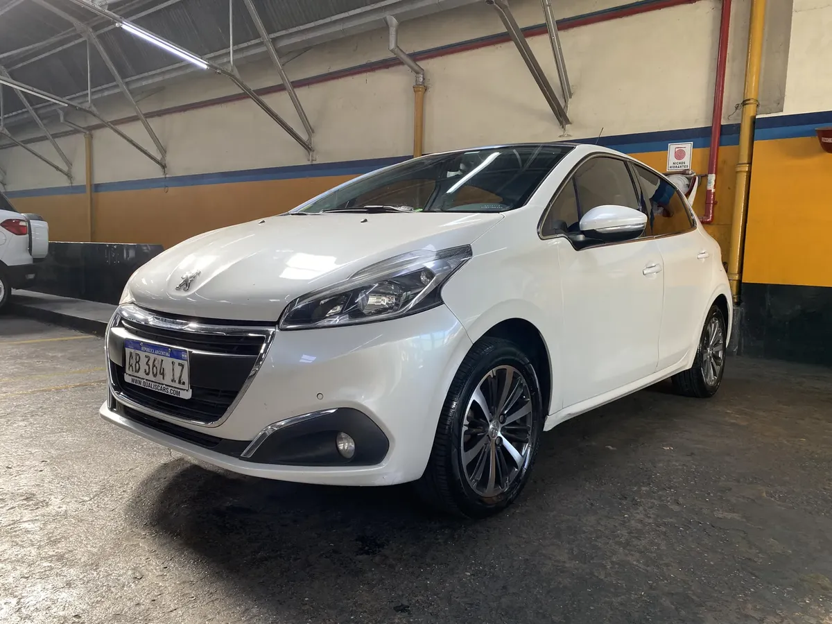 PEUGEOT 208 FELINE 1.6 2017