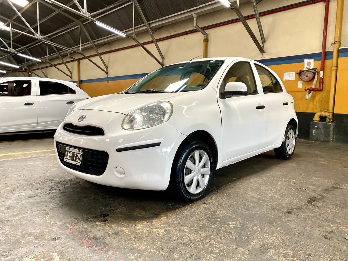 NISSAN MARCH VISIA 2012
