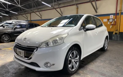 PEUGEOT 208 FELINE 1.6N PACK CUIR 2015