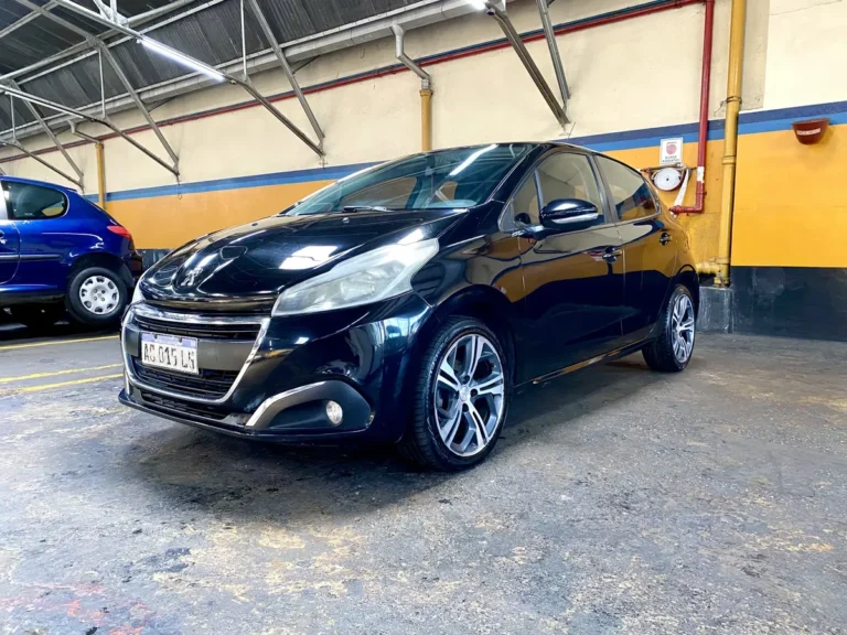 PEUGEOT 208 ALLURE 1.6 TIPTRONIC NAV 2017