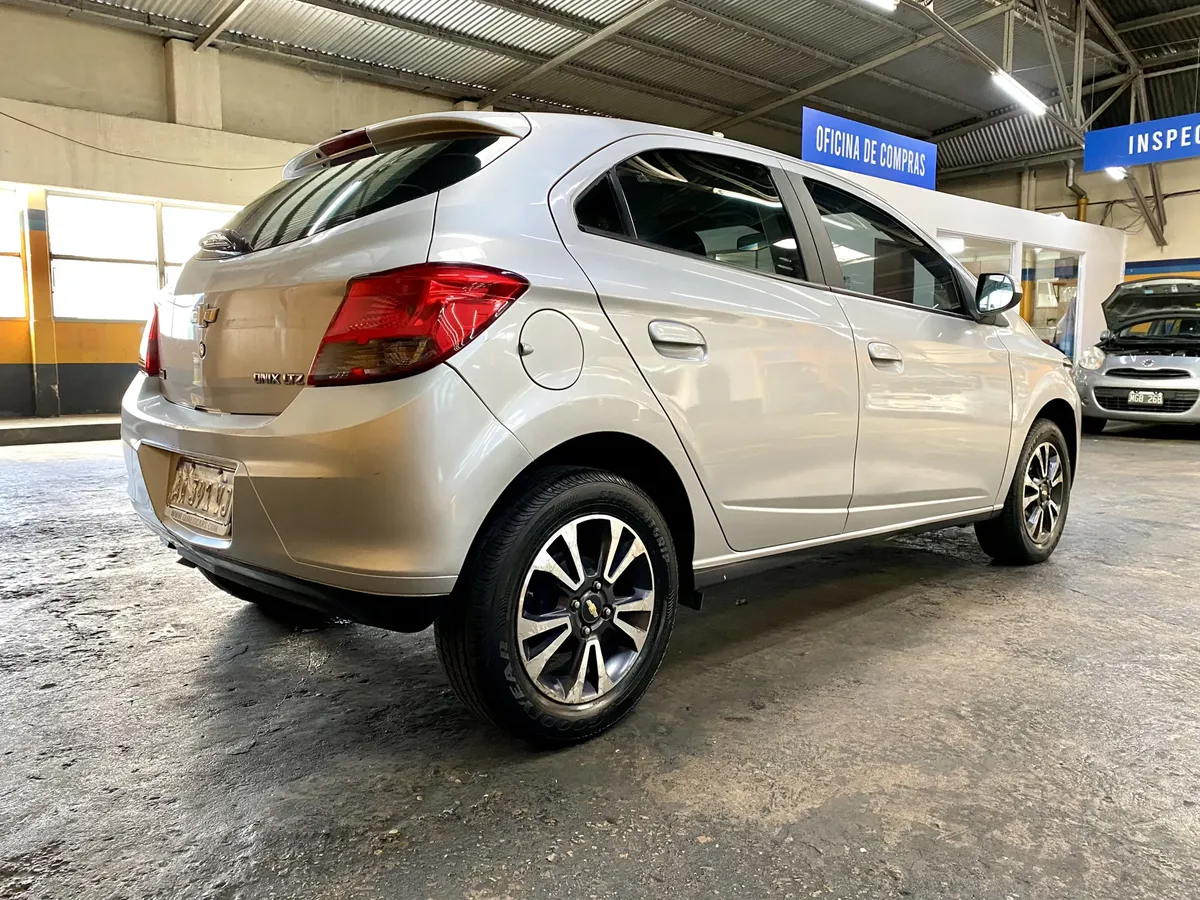 D_NQ_NP_2X_762485-MLA110805910111_042026-F