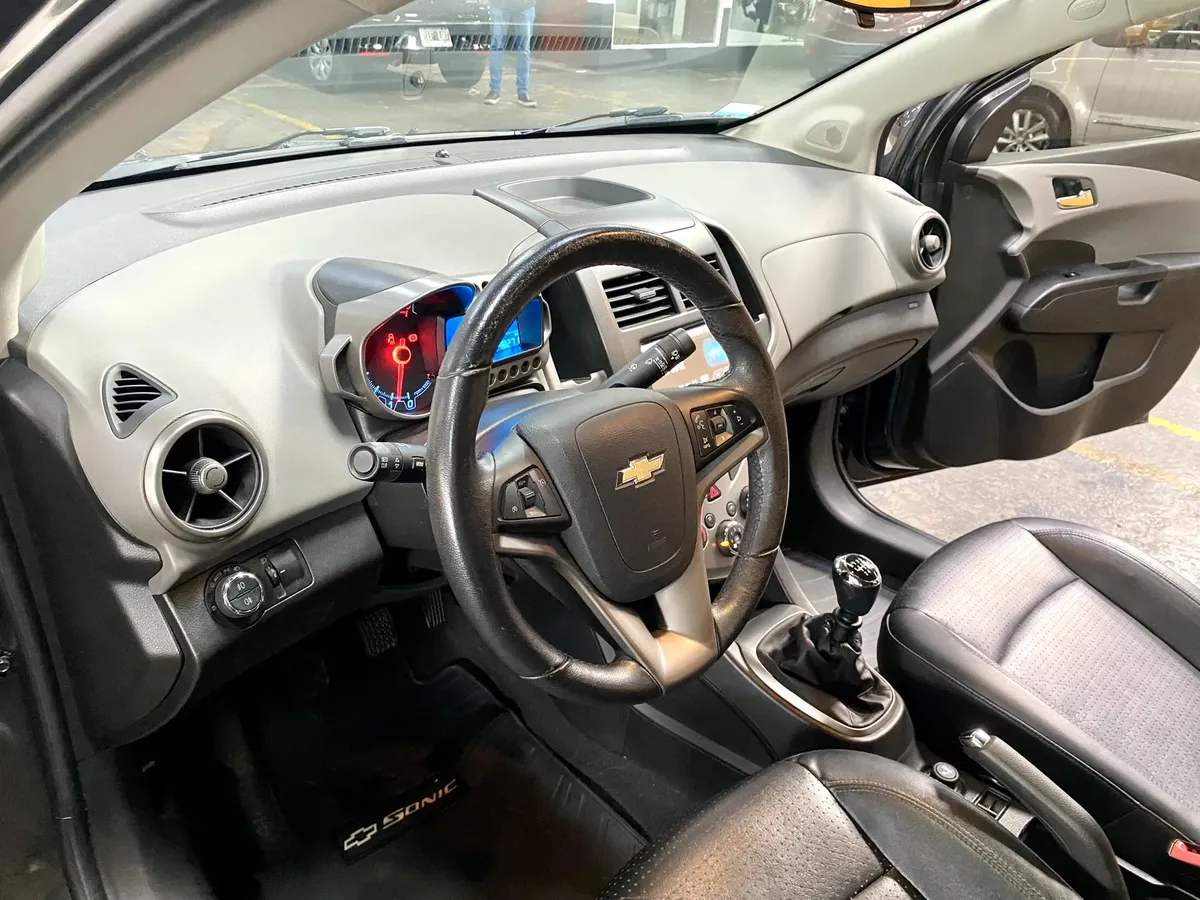 D_NQ_NP_2X_907512-MLA110431828419_042026-F