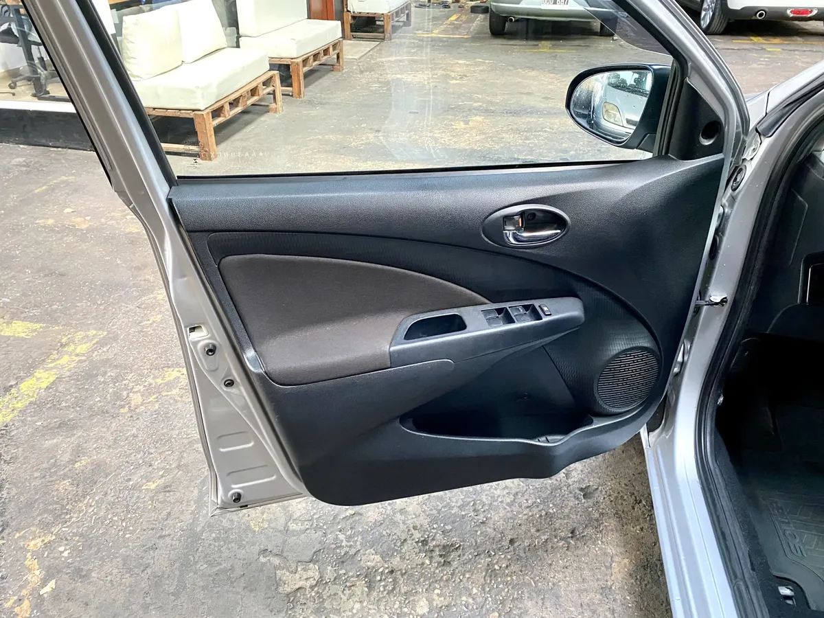 D_NQ_NP_2X_925235-MLA110287235795_042026-F