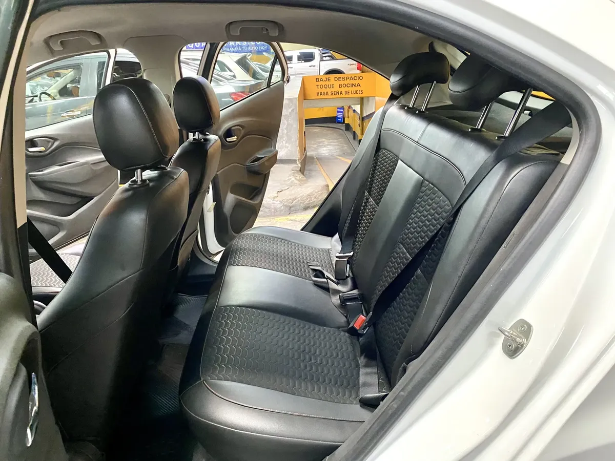 D_NQ_NP_2X_988808-MLA110560599687_042026-F