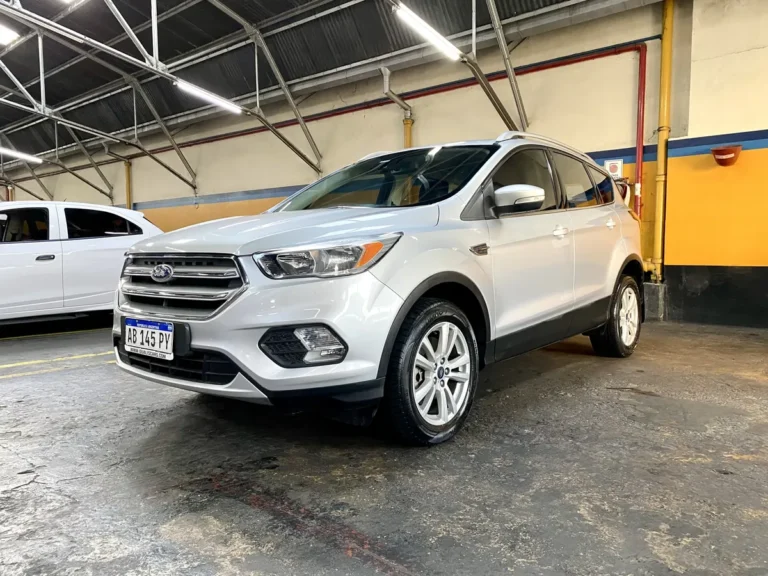 FORD  KUGA SEL 2.0L ECOBOOST 6AT FWD 2017