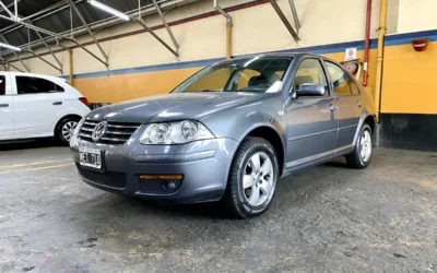 VOLKSWAGEN BORA 2.0 2013