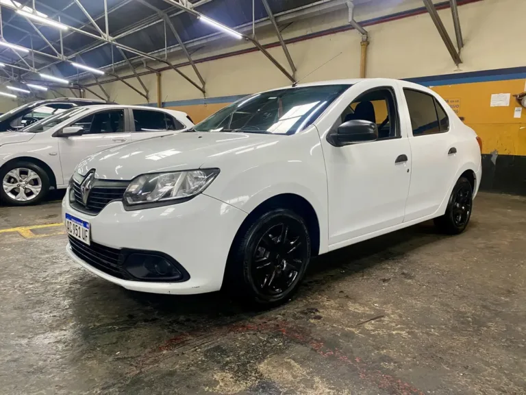 RENAULT NUEVO LOGAN AUTHENTIQUE 1.6 2018