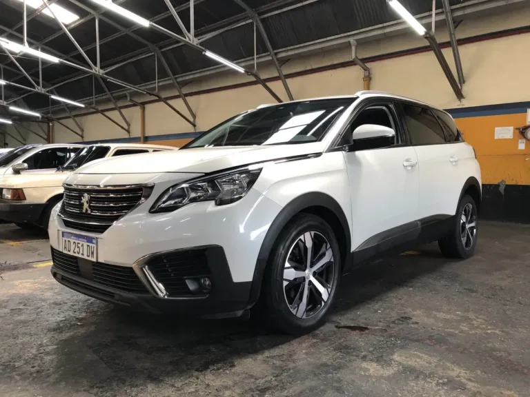 PEUGEOT 5008 ALLURE THP TIPTRONIC MOD 2018