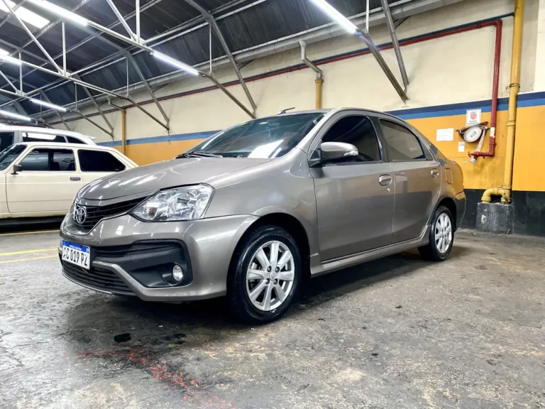 TOYOTA ETIOS XLS 1.5 6M/T 2017
